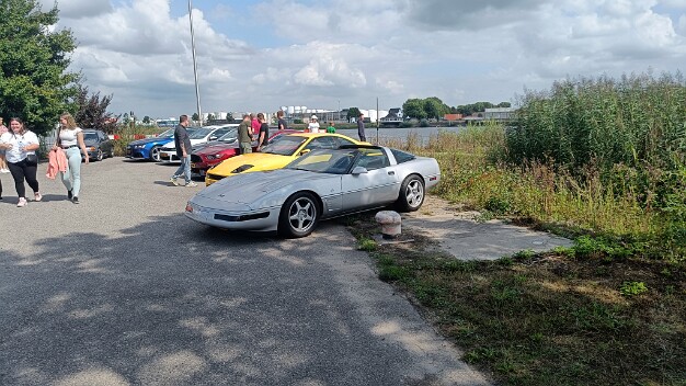 JT carmeeting 's Gravendeel