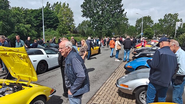 Corvette meets Opel GT